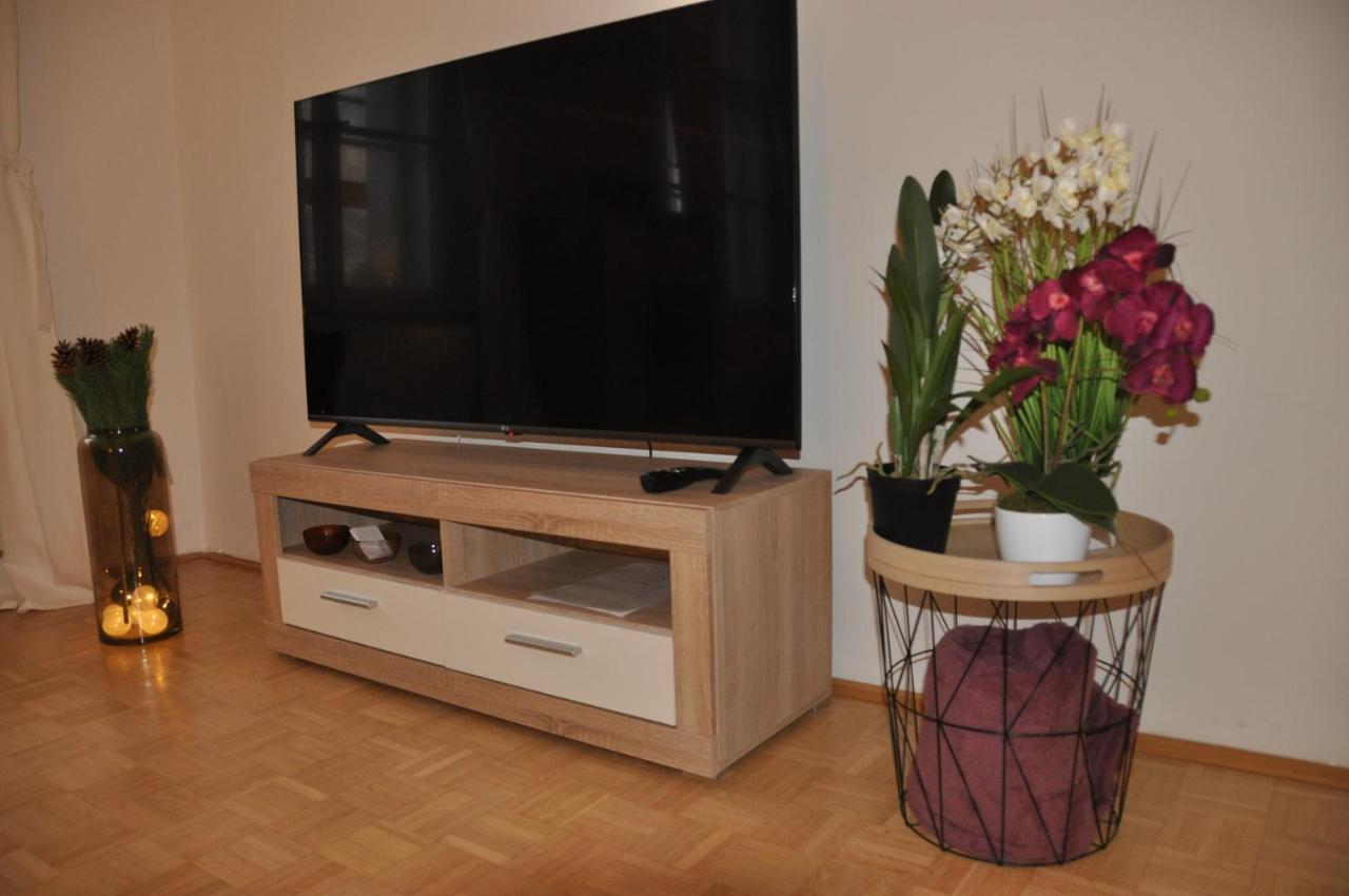 Wunderschone Altbauwohnung In Zentraler Lage Wien Екстериор снимка